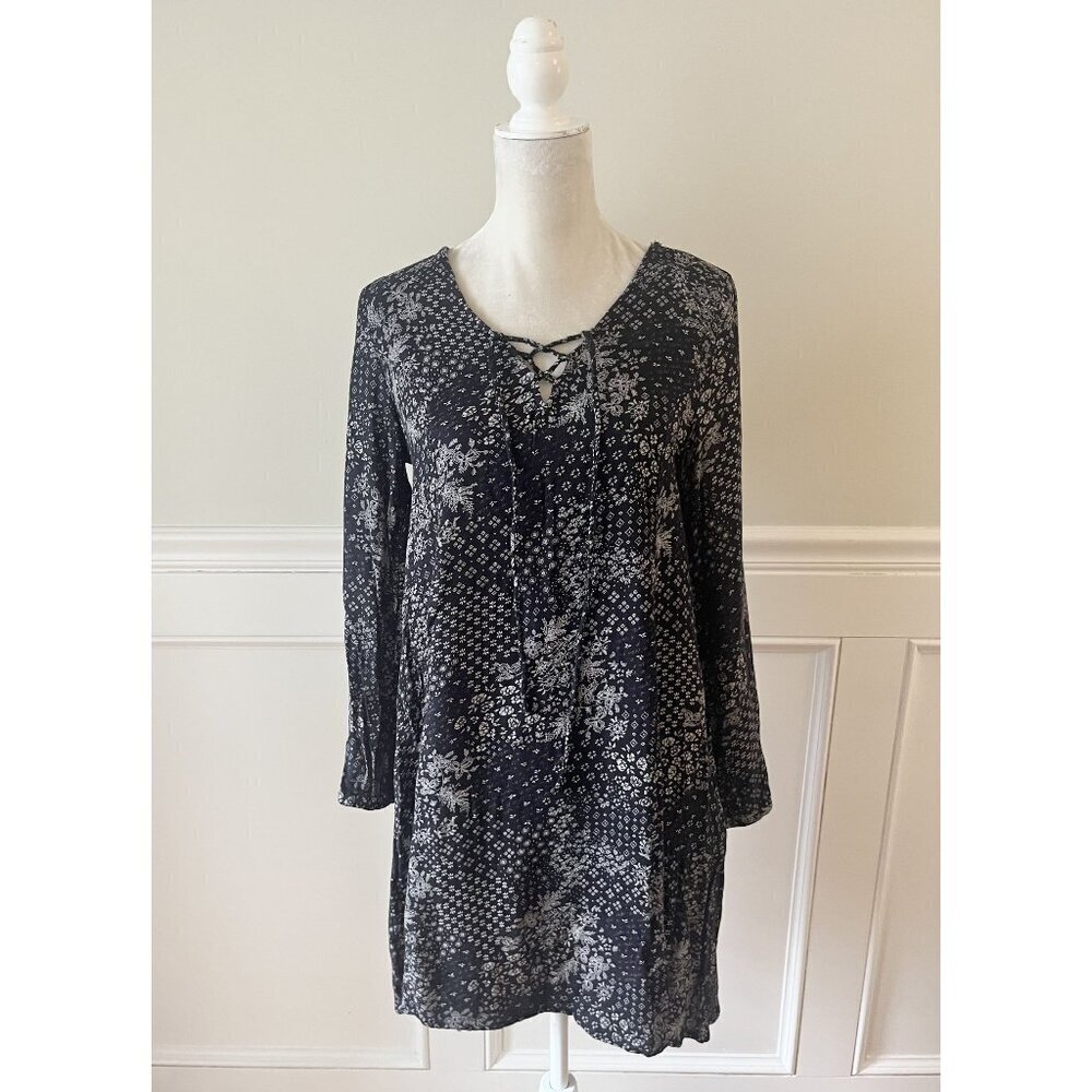 Old Navy M Long Sleeve Tie Neck Swing Dress Black & Gray Print
